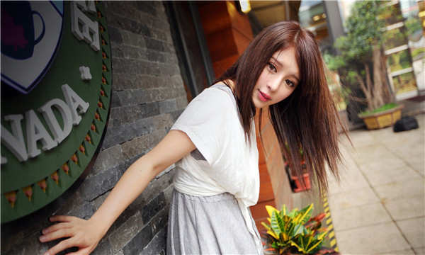 鹰潭想找一个女性生孩子给报酬-｛找个女人生孩子多少钱｝